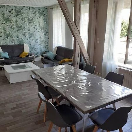 Super Logement En Plein Coeur De La Ville , Chez Tify Brienne-le-Chateau Exterior foto